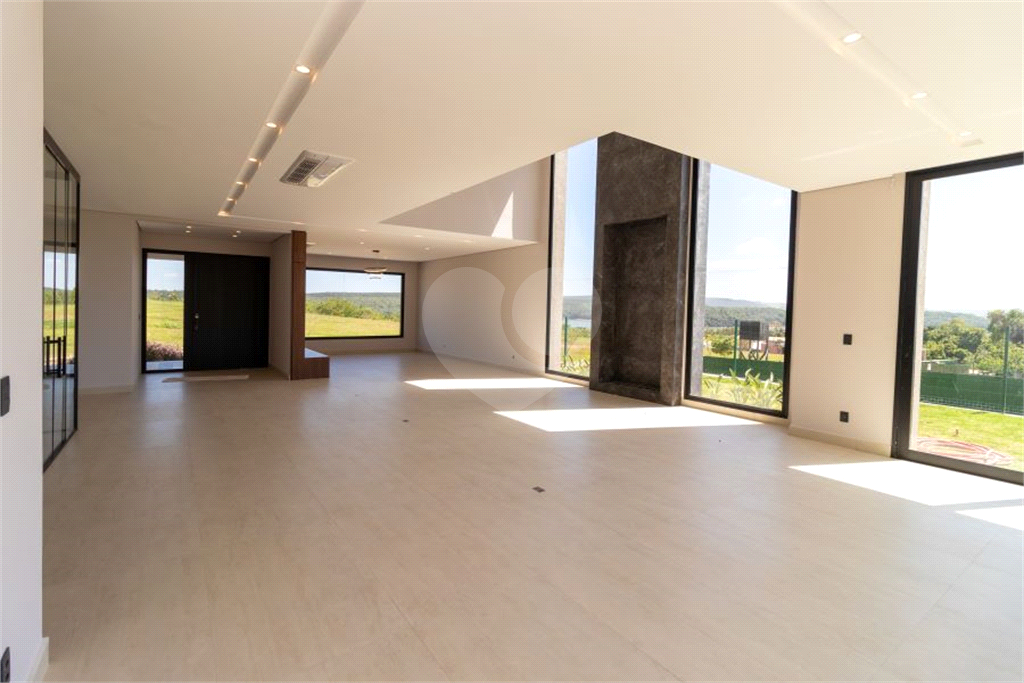 Casa alto padrão em Piedade - SP - Condomínio Portofino com represa e campo de golfe