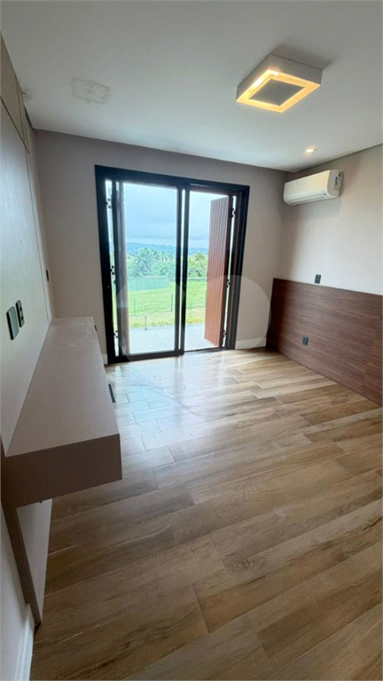 Casa alto padrão em Piedade - SP - Condomínio Portofino com represa e campo de golfe