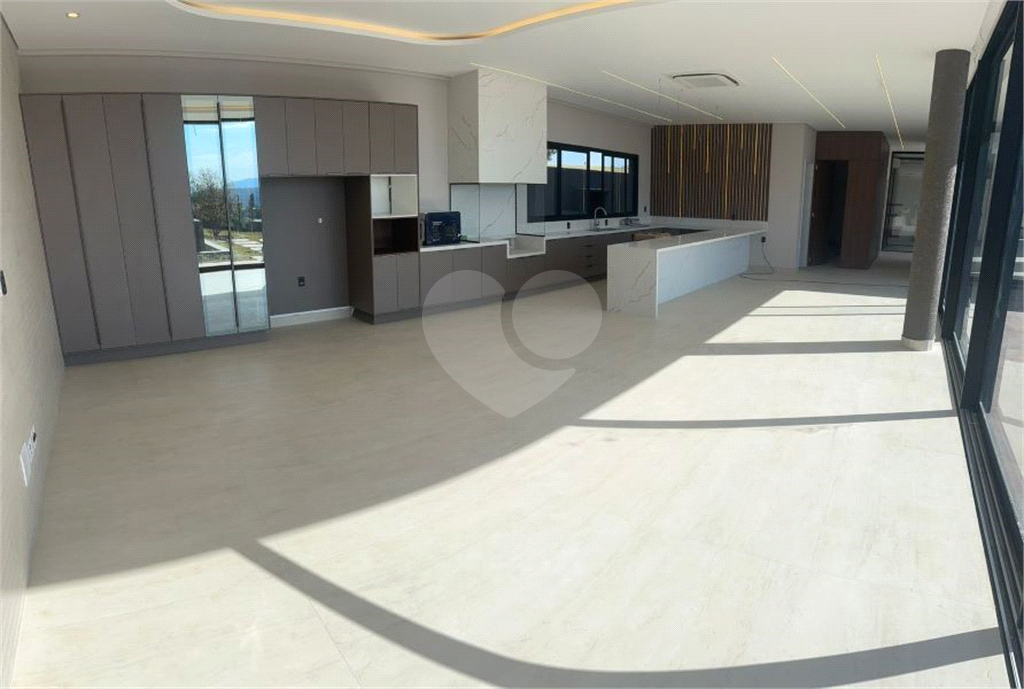 Casa alto padrão em Piedade - SP - Condomínio Portofino com represa e campo de golfe