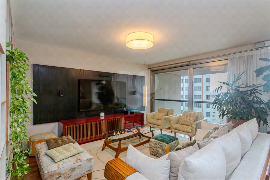 Apartamento para locação com 175 m², 3 suítes, 3 vagas na Vila Madalena-SPA