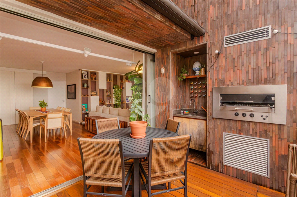 Apartamento para locação com 175 m², 3 suítes, 3 vagas na Vila Madalena-SPA