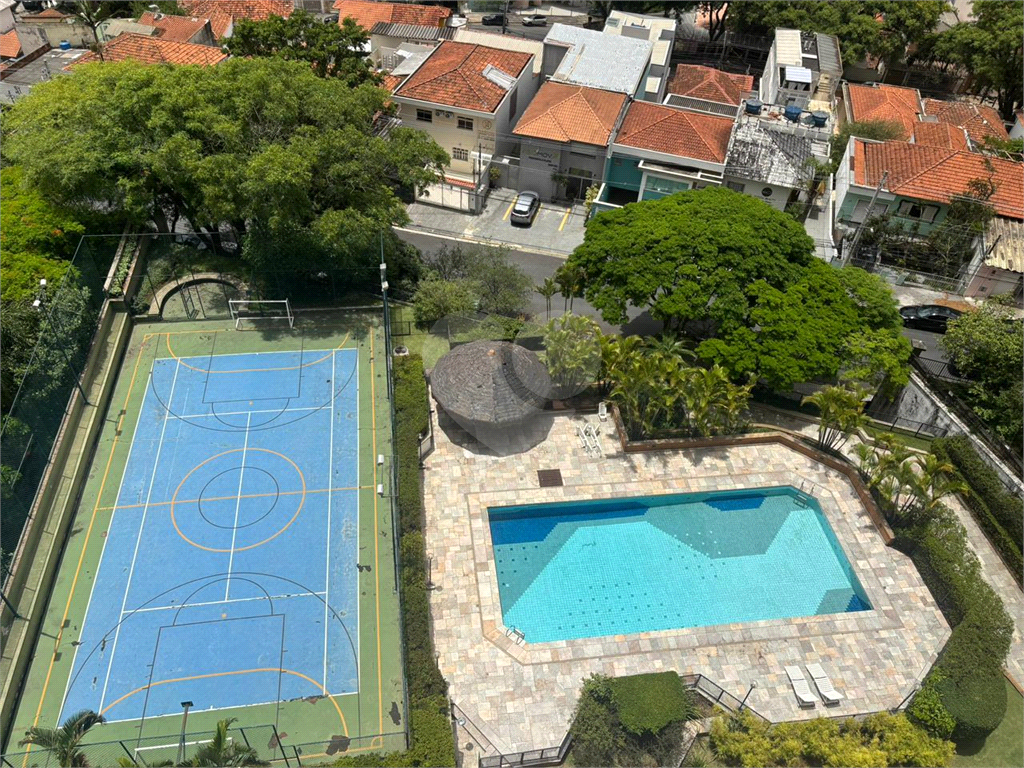 APARTAMENTO em SANTANA