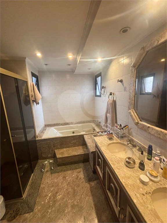 APARTAMENTO em SANTANA