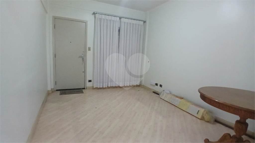 APARTAMENTO em SANTANA