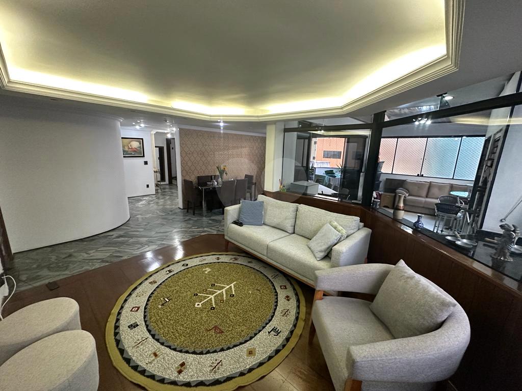 Cobertura Penthouse próxima à praia – 300 m² | 3 dormitórios | 2 suítes | 1 vaga