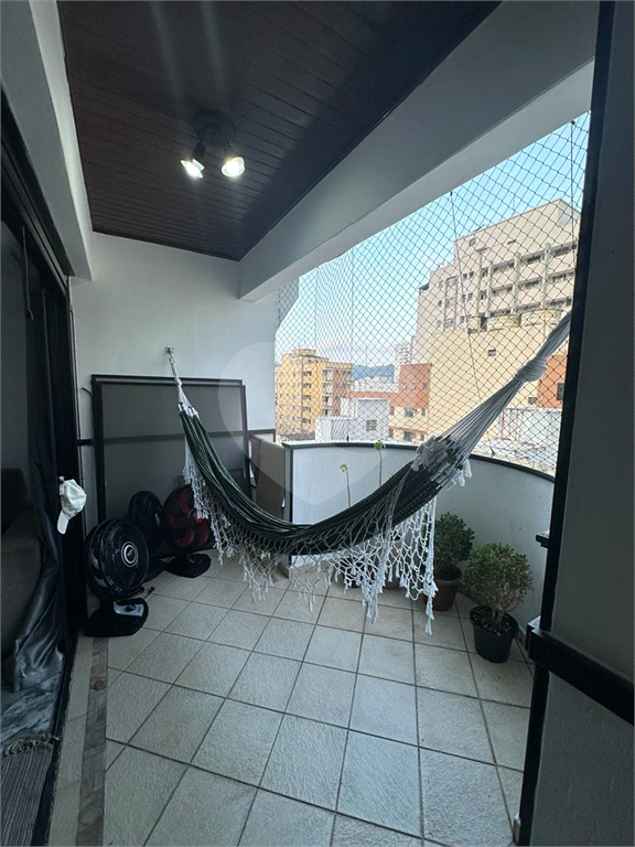 Cobertura Penthouse próxima à praia – 300 m² | 3 dormitórios | 2 suítes | 1 vaga