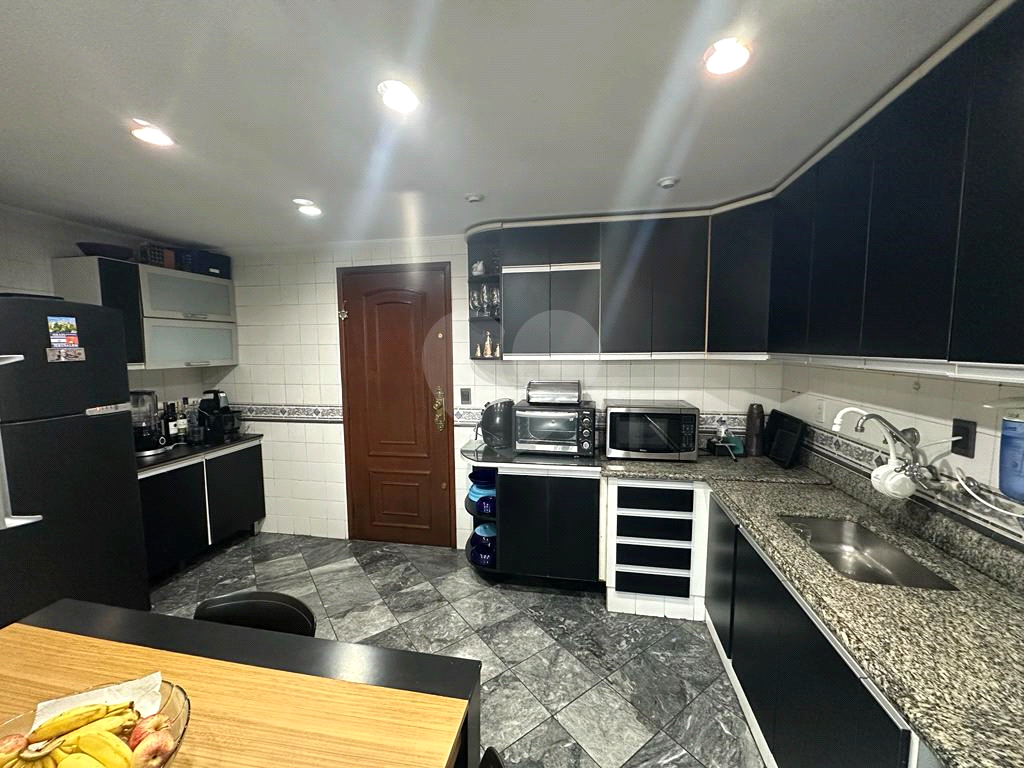 Cobertura Penthouse próxima à praia – 300 m² | 3 dormitórios | 2 suítes | 1 vaga