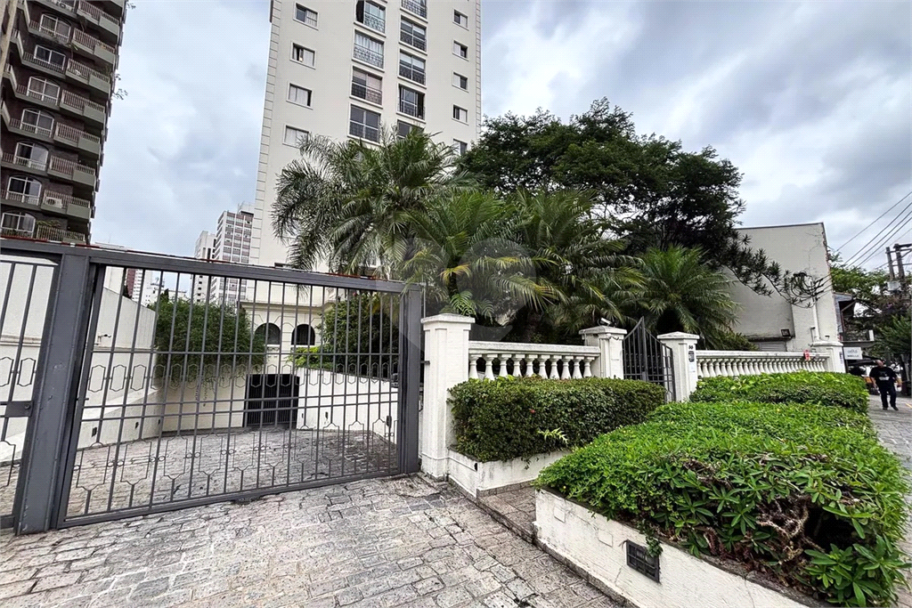 Apartamento à venda com 58m², 2 quartos e 1 vaga Pinheiros 