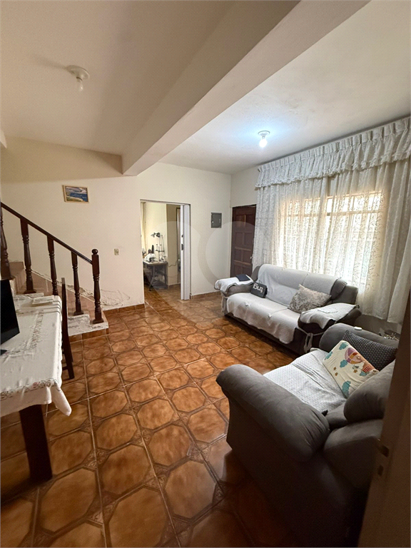 Casa à venda na Vila Bela Vista – São Paulo | Ótima oportunidade com potencial de renda