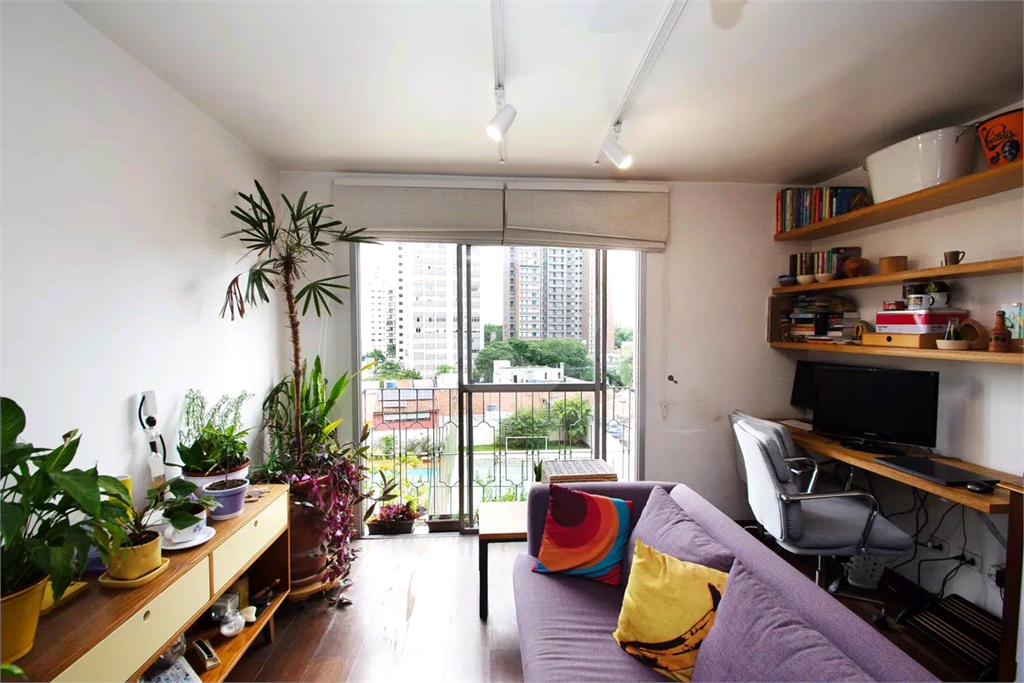 Apartamento à venda com 58m², 2 quartos e 1 vaga Pinheiros 