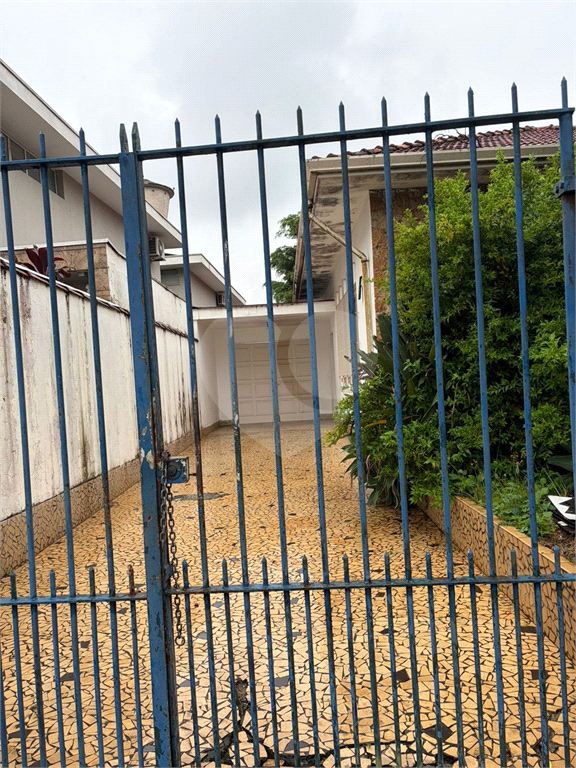 Casa a venda no Alto da Lapa.