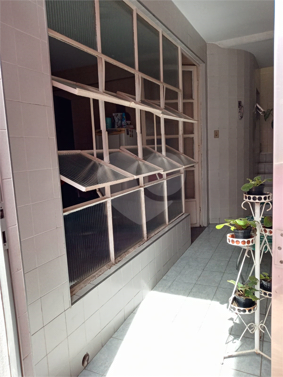 "Sobrado Comercial 222m² no Coração de Guarulhos – Ao lado da ACM e Av. Tiradentes"