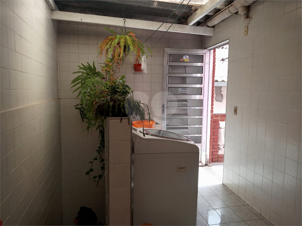 "Sobrado Comercial 222m² no Coração de Guarulhos – Ao lado da ACM e Av. Tiradentes"