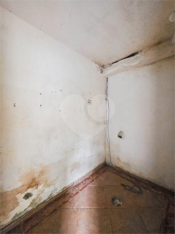 Prédio / Terreno - Butantã - 400 m² - 12 Suítes - 4 Vagas - Venda / Compra