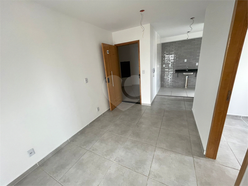 APARTAMENTO 40 MTS2 V. GUILHERMINA 100 MTS DO METRÔ