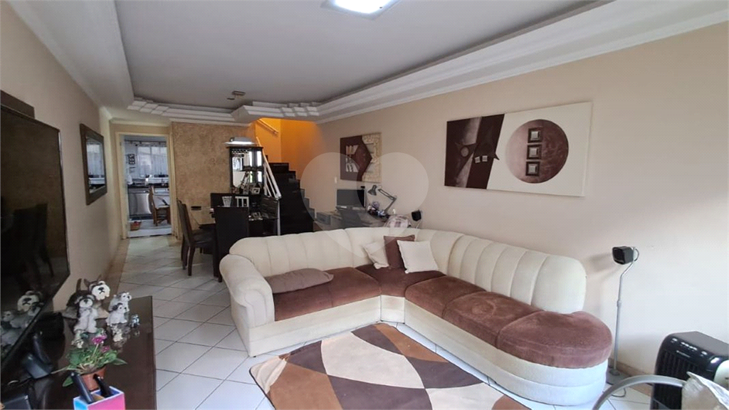 Casa de Condomínio à Venda | 137 m² | 3 dormitórios, 1 suíte | 2 vagas na Parada Inglesa!