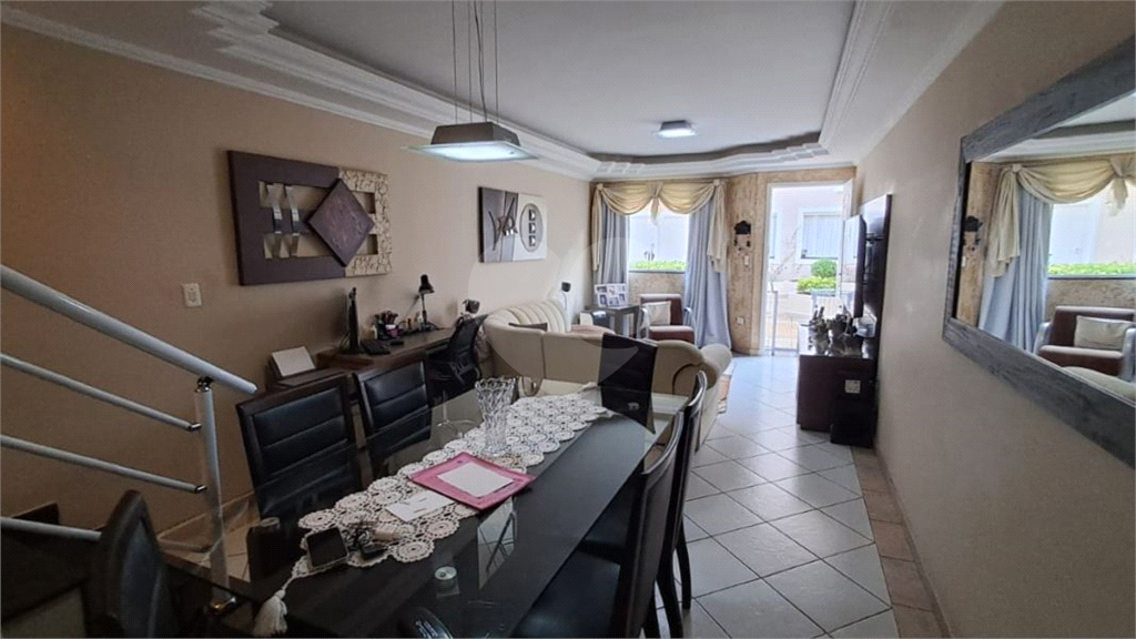 Casa de Condomínio à Venda | 137 m² | 3 dormitórios, 1 suíte | 2 vagas na Parada Inglesa!