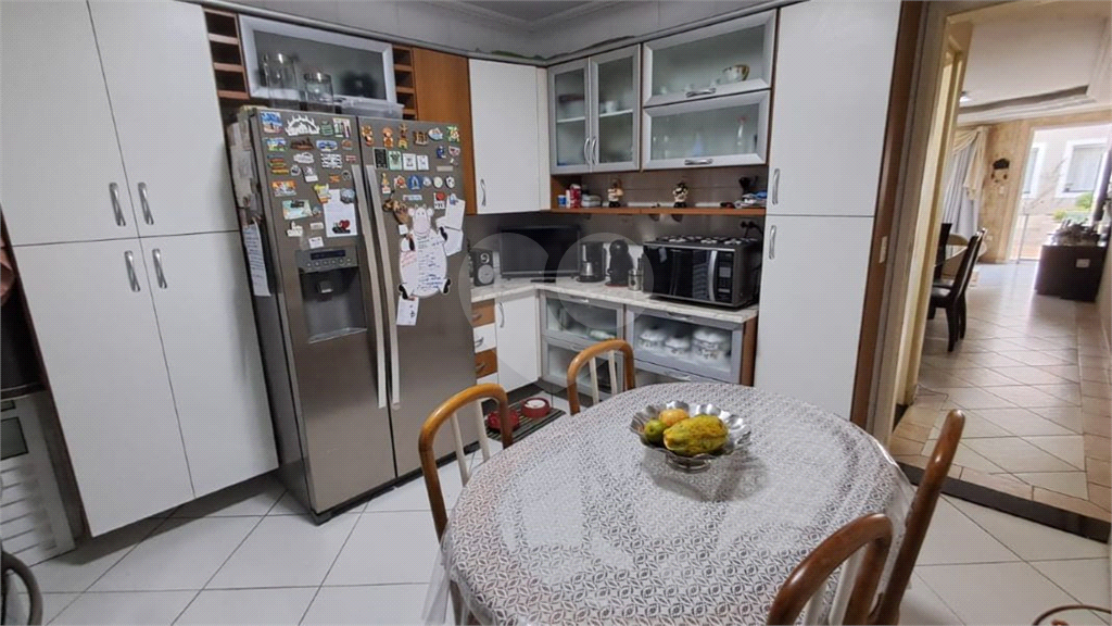 Casa de Condomínio à Venda | 137 m² | 3 dormitórios, 1 suíte | 2 vagas na Parada Inglesa!