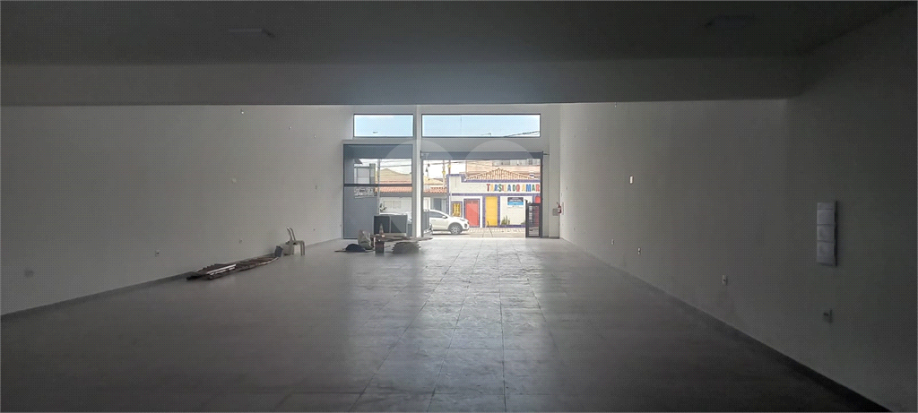 SALÃO 860M²  OPORTUNIDADE COMERCIAL ESTRATÉGICA EM GUARULHOS – VILA ROSÁLIA