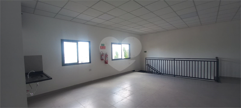 SALÃO 860M²  OPORTUNIDADE COMERCIAL ESTRATÉGICA EM GUARULHOS – VILA ROSÁLIA