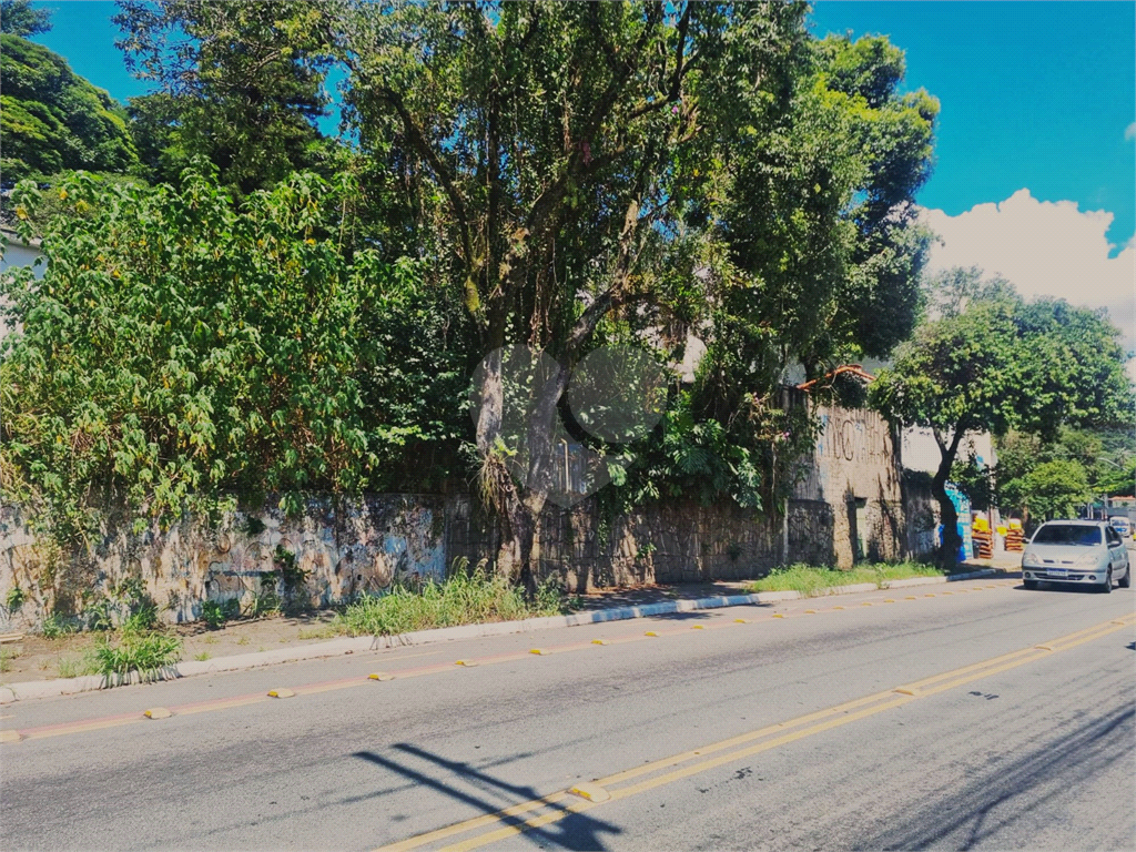 TERRENO À VENDA – RUA DO HORTO - 1.400m²
