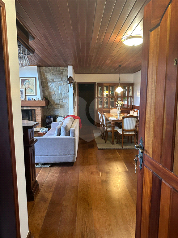 Apartamento de cobertura Vila Holandesa - Campos do Jordão / SP