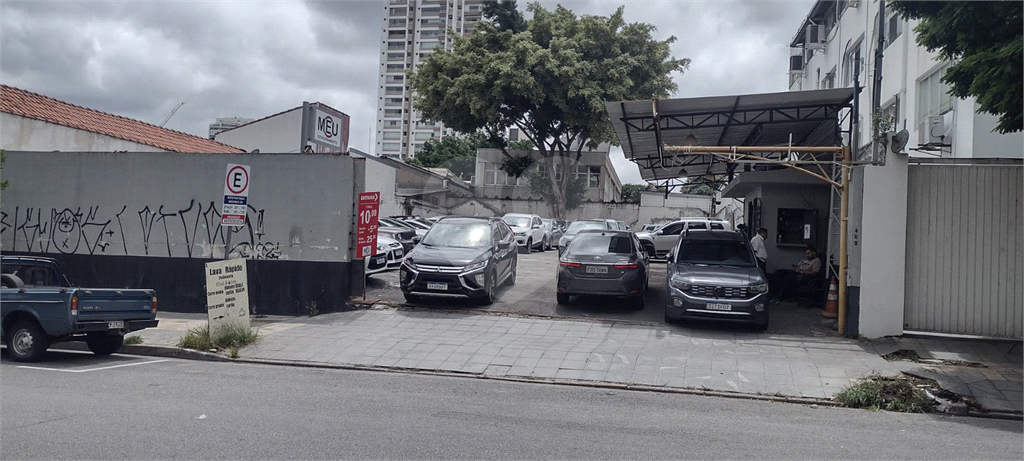 Terreno - Pinheiros- 820 m² - Venda / Compra - Próximo ao Metrô - Zoneamento ZM