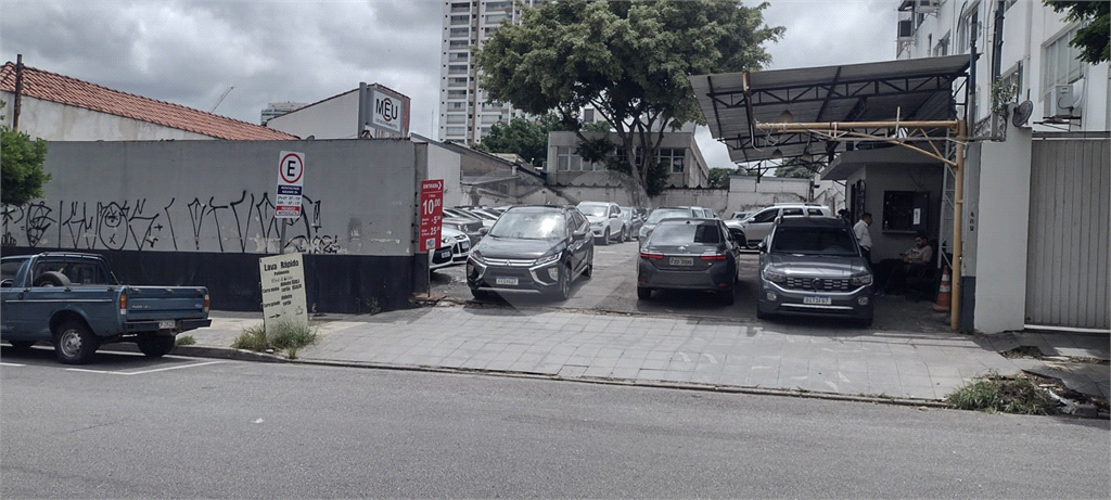 Terreno - Pinheiros - 820 m² - Venda / Compra - Próximo ao Metrô - Zoneamento ZM