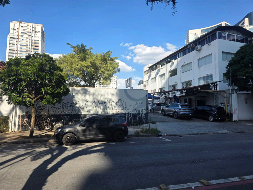 Terreno - Pinheiros - 820 m² - Venda / Compra - Próximo ao Metrô - Zoneamento ZM