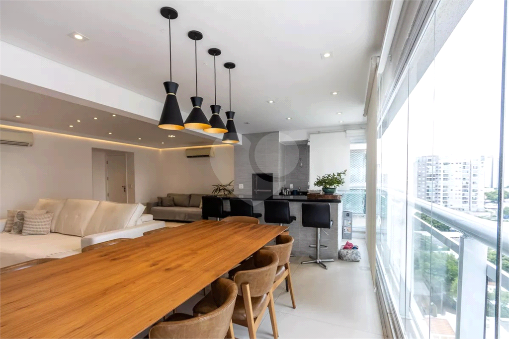 Apartamento de 145 m² na Barra Funda, 2 suítes e 3 vagas