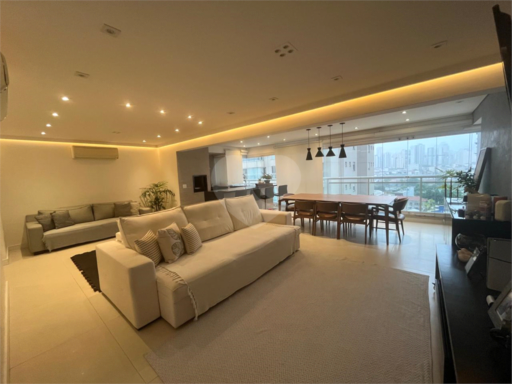 Apartamento de 145 m² na Barra Funda, 2 suítes e 3 vagas