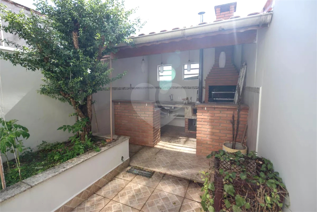 Incrível sobrado a apenas 13 minutos andando para o metrô Parada Inglesa!