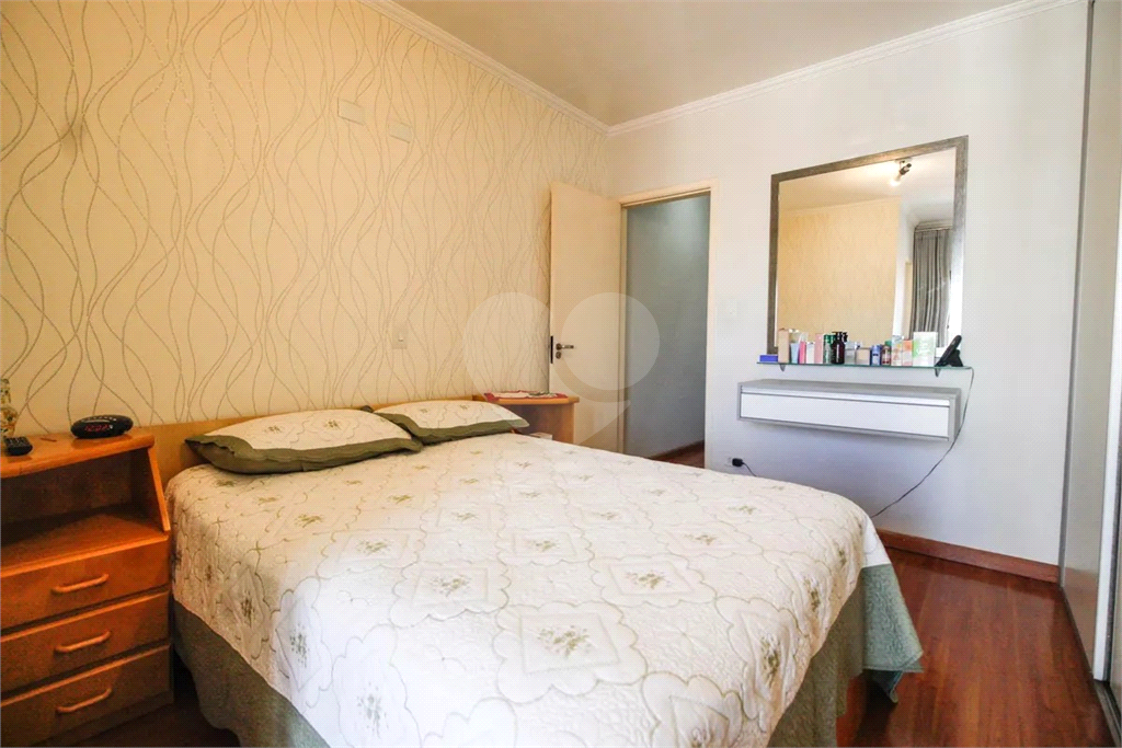 Incrível sobrado a apenas 13 minutos andando para o metrô Parada Inglesa!