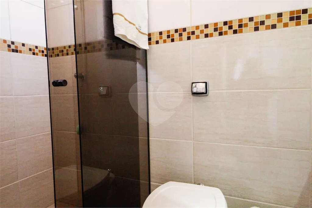 Incrível sobrado a apenas 13 minutos andando para o metrô Parada Inglesa!