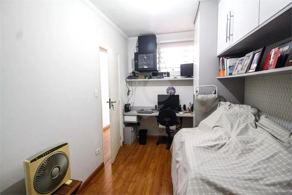 Incrível sobrado a apenas 13 minutos andando para o metrô Parada Inglesa!