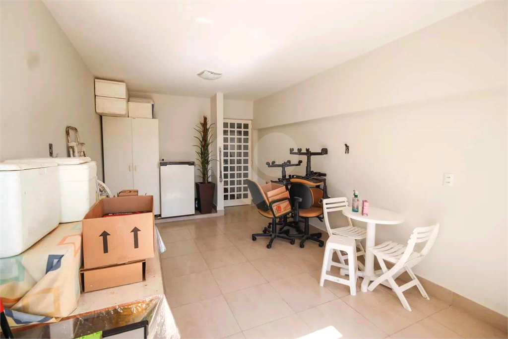 Incrível sobrado a apenas 13 minutos andando para o metrô Parada Inglesa!