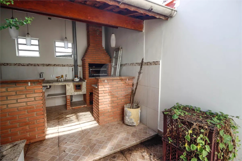 Incrível sobrado a apenas 13 minutos andando para o metrô Parada Inglesa!