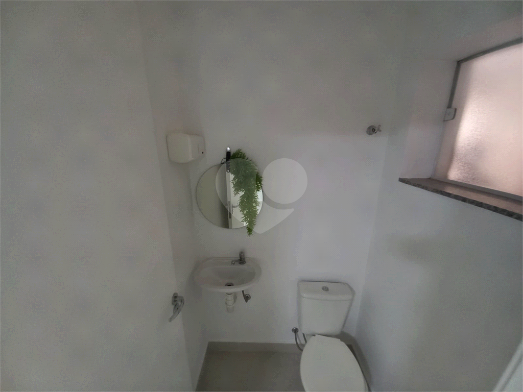 APARTAMENTO em PINHEIROS