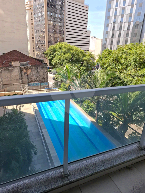 Studio Mobiliado a venda na Rua Brigadeiro Tobias