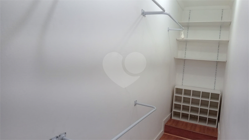 Casa - São Vicente - 5 Quartos / Dormitórios - 1 Vaga - Venda / Compra