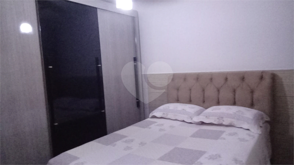 Casa - São Vicente - 5 Quartos / Dormitórios - 1 Vaga - Venda / Compra