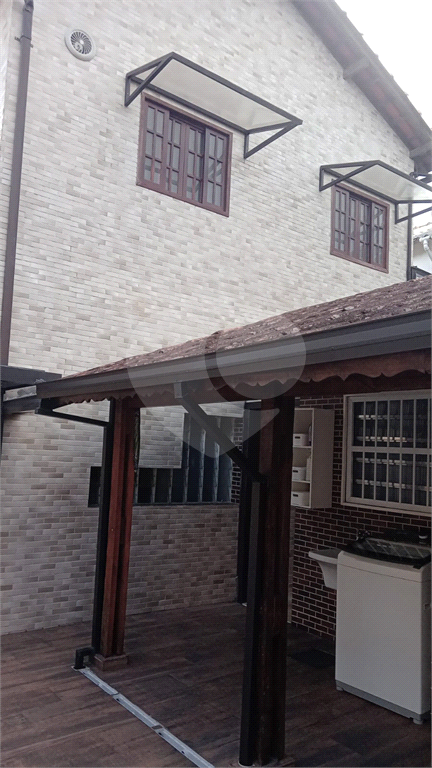 Casa - São Vicente - 5 Quartos / Dormitórios - 1 Vaga - Venda / Compra