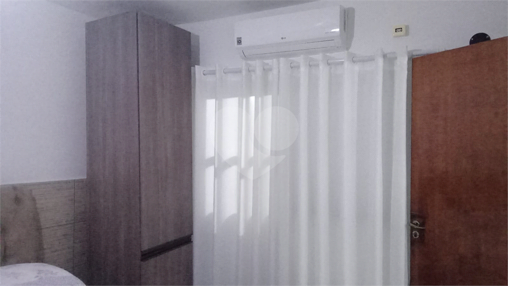 Casa - São Vicente - 5 Quartos / Dormitórios - 1 Vaga - Venda / Compra