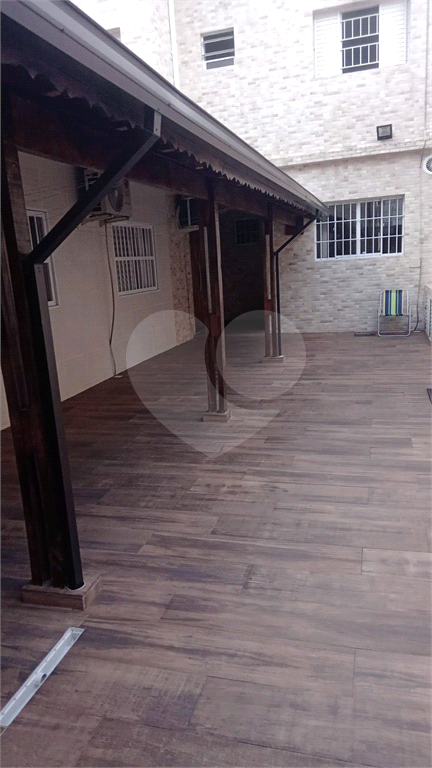 Casa - São Vicente - 5 Quartos / Dormitórios - 1 Vaga - Venda / Compra