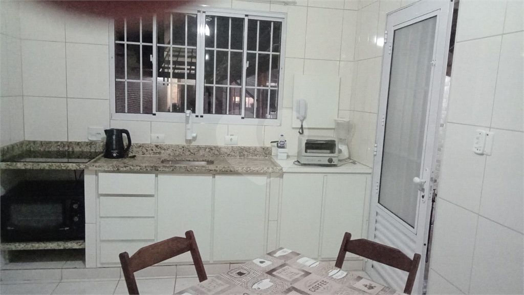 Casa - São Vicente - 5 Quartos / Dormitórios - 1 Vaga - Venda / Compra