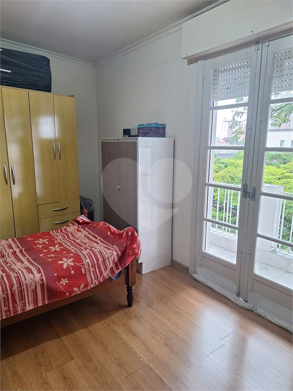 Apartamento gigante com 96 metros quadrados na Av Zumkeller 