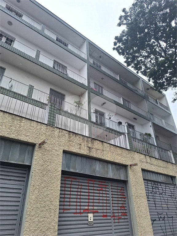 Apartamento gigante com 96 metros quadrados na Av Zumkeller 