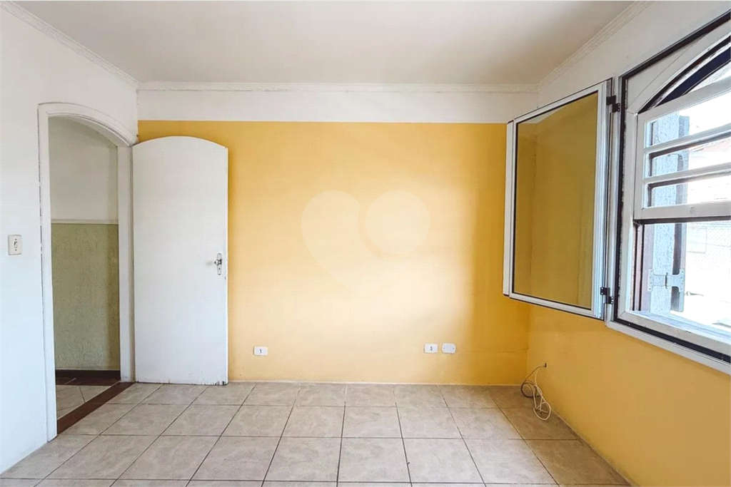 Sobrado com 3 dorms e 2 vagas - apenas 700 mil