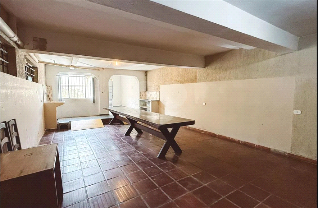 Sobrado com 3 dorms e 2 vagas - apenas 700 mil