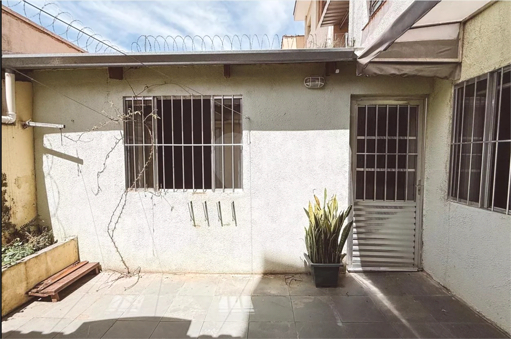 Sobrado com 3 dorms e 2 vagas - apenas 700 mil